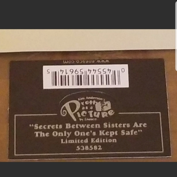 Pretty As A Picture Secrets Between Sisters Limited Edition Enesco Figure 538582 - Picture 10 of 12